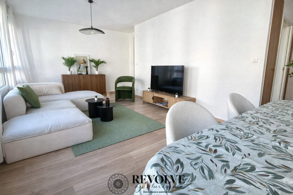 photo_41917263d9ee6304a9b65d407be7780e